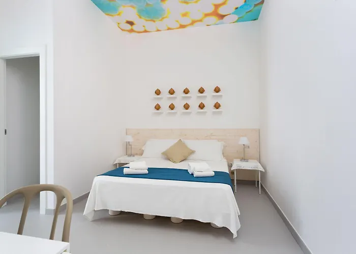 فندق مبيت وإفطار L'uomo E Il Mare غالّيبولي