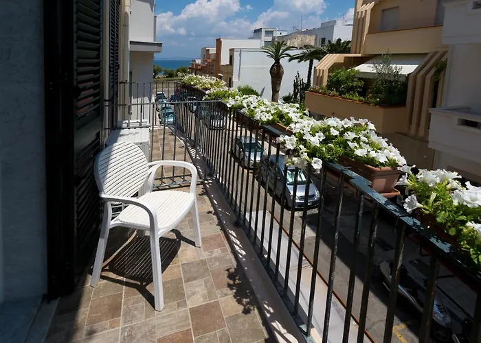 فندق مبيت وإفطار L'uomo E Il Mare غالّيبولي